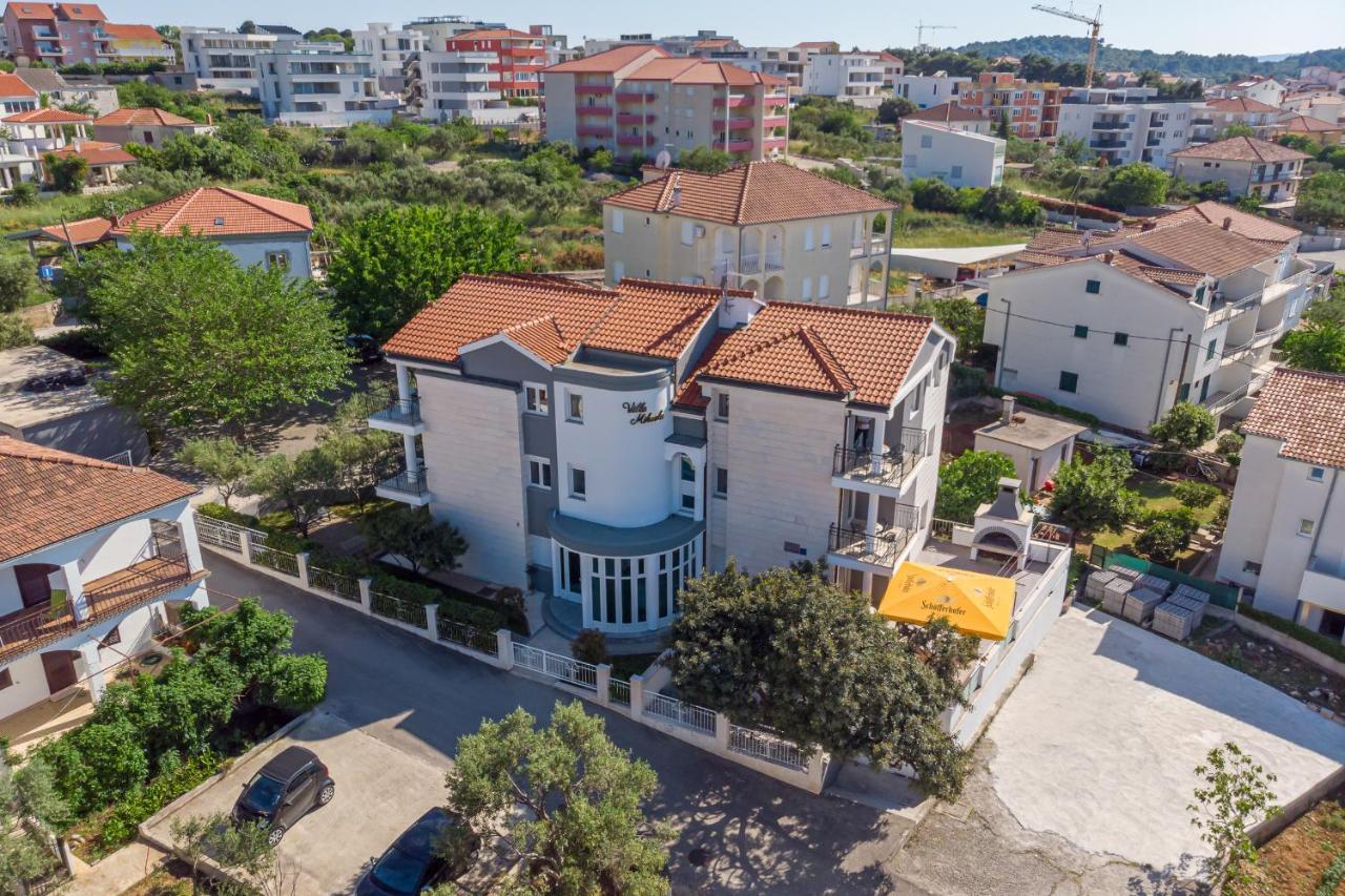 Island Resort Mihaela - Happy Rentals 特罗吉尔 外观 照片