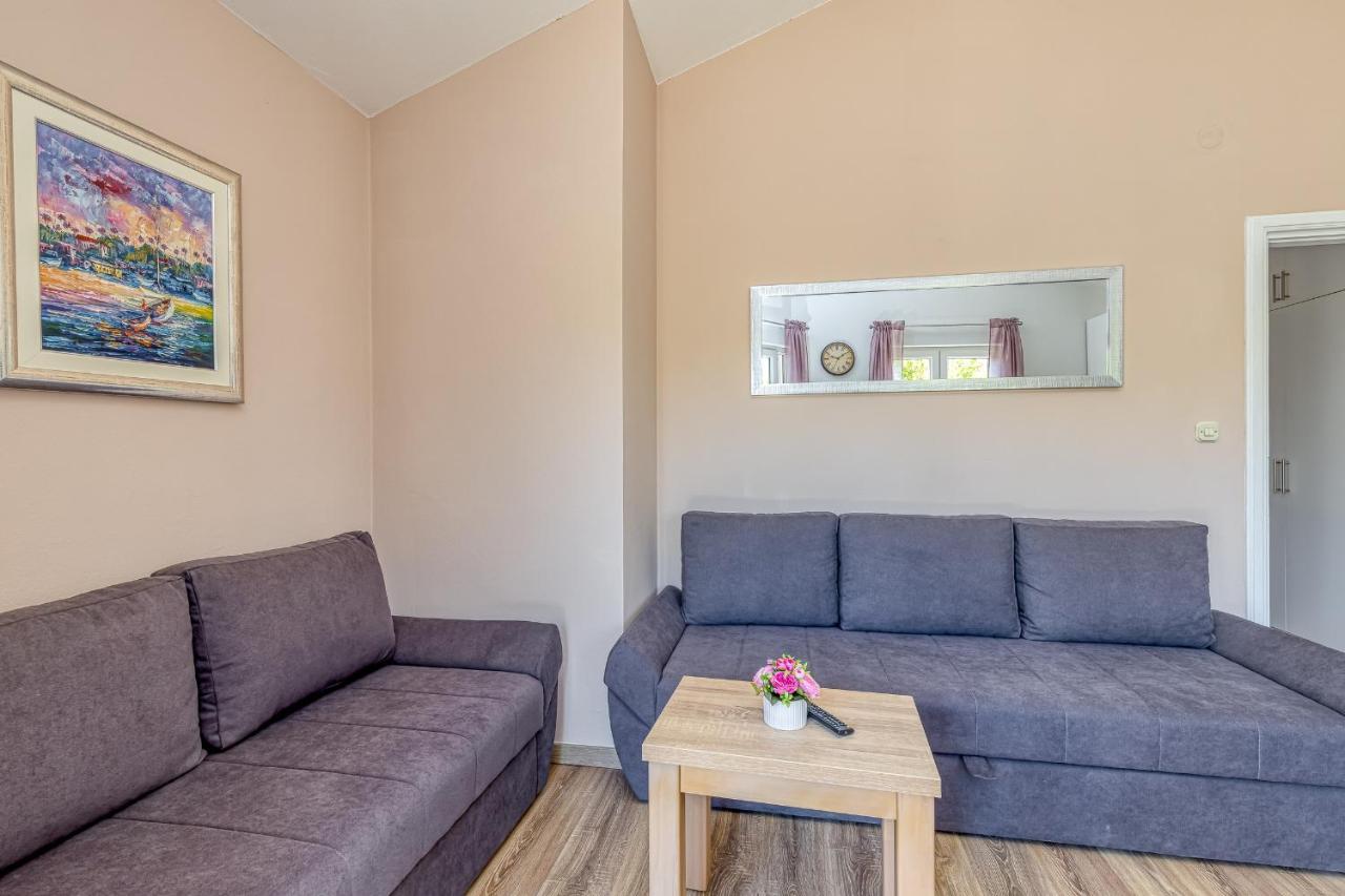 Island Resort Mihaela - Happy Rentals 特罗吉尔 外观 照片