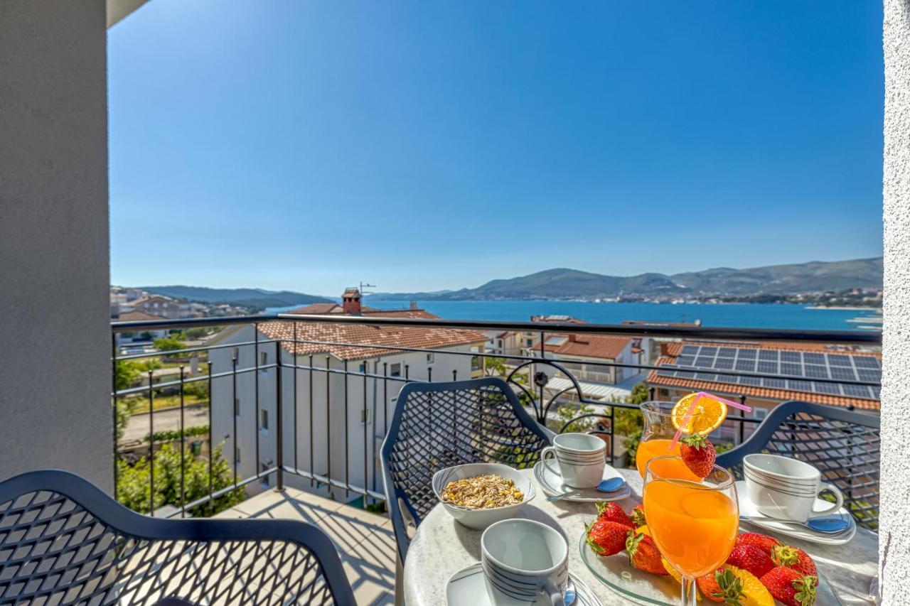 Island Resort Mihaela - Happy Rentals 特罗吉尔 外观 照片