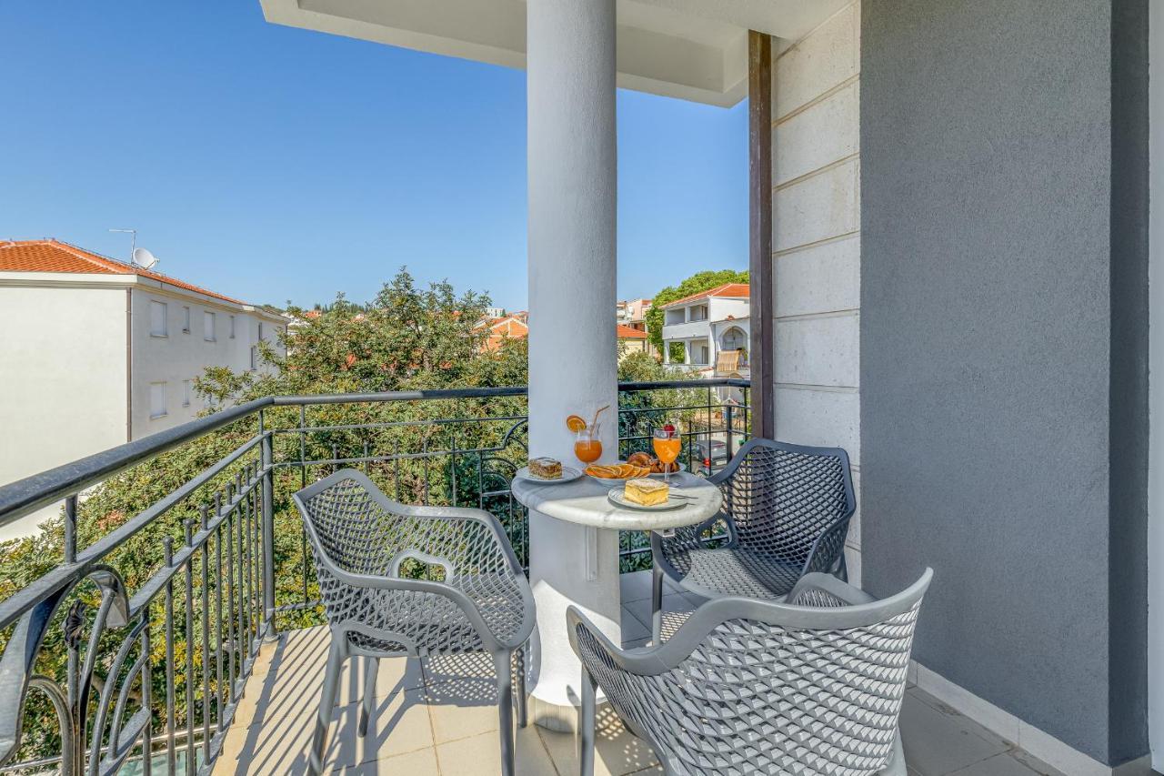 Island Resort Mihaela - Happy Rentals 特罗吉尔 外观 照片