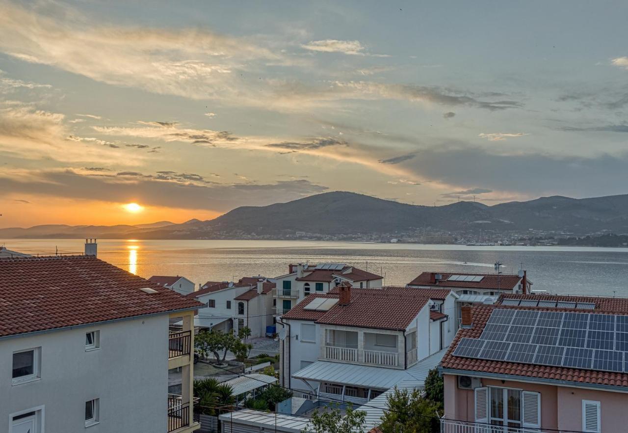 Island Resort Mihaela - Happy Rentals 特罗吉尔 外观 照片